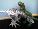 Dinozaur interaktywny zdalnie sterowany